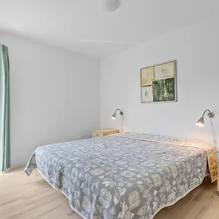 Sopark Lejl 52 * Gudhjem